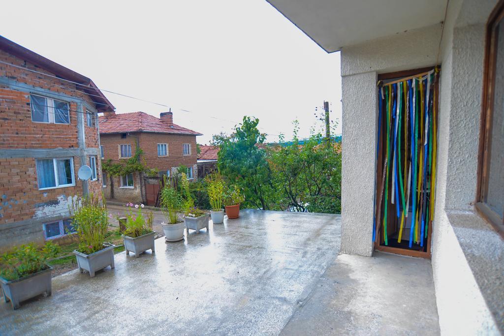 Topuzovi Guest House Dobrinishte Habitación foto